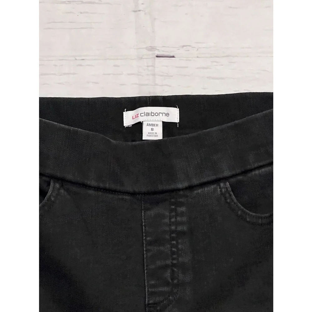 Liz Claiborne Amber Pull-On Jeans Straight Leg Size 8 Black Snap Ankles EUC